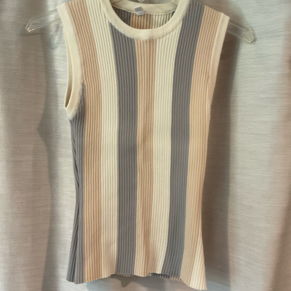 Wishlist Cream and Gray Ribbed Tank Top